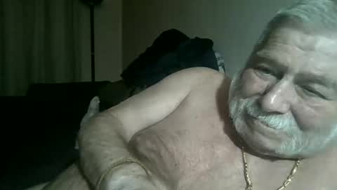 Snapshot of louis_chokdee chatting on February 2025 06:26:01 PM louis_chokdee online show from February 2025 06:26:01 PM