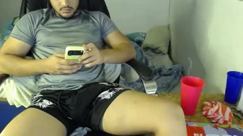 Snapshot of louis_rueda chatting on July 2026 06:15:01 AM louis_rueda online show from July 2026 06:15:01 AM