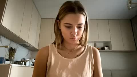 Eliza online show from April 2026 04:15:01 AM