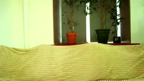 Cute face online show from February 2025 02:39:02 AM