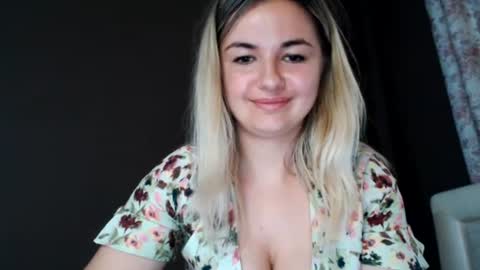 Snapshot of love_dom_meg chatting on July 2026 07:37:02 AM Megane online show from July 2026 07:37:02 AM