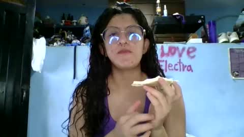 love_electra online show from April 2026 03:09:01 PM