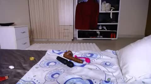 niahh online show from November 2025 02:02:01 AM