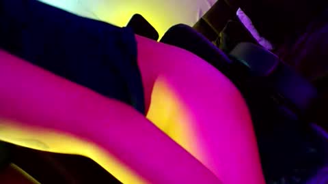 Seren online show from April 2026 05:07:02 AM