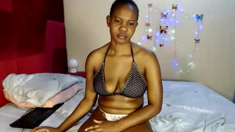 love_sparkle online show from October 2025 04:38:01 PM