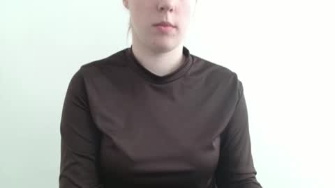 Vivian online show from March 2026 07:04:02 AM