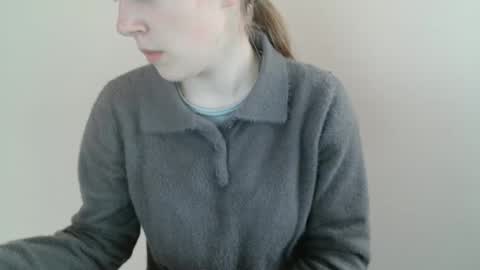 Vivian online show from March 2026 12:42:01 PM