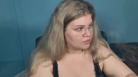 Snapshot of love_wiggy18 chatting on July 2026 04:58:01 PM Ally online show from July 2026 04:58:01 PM