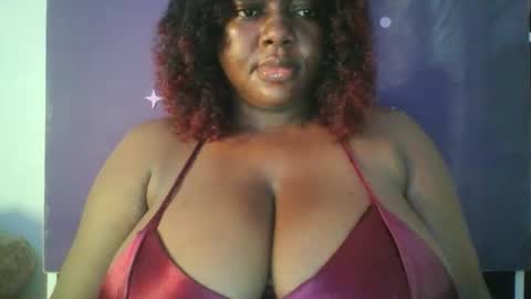 Snapshot of lovecumsluttie chatting on April 2026 09:08:01 AM mila online show from April 2026 09:08:01 AM