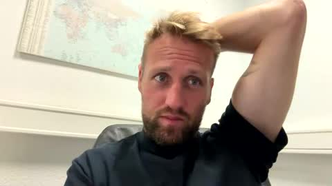 lovefuesse online show from September 2025 07:52:02 AM