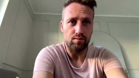 lovefuesse online show from November 2025 08:37:02 AM