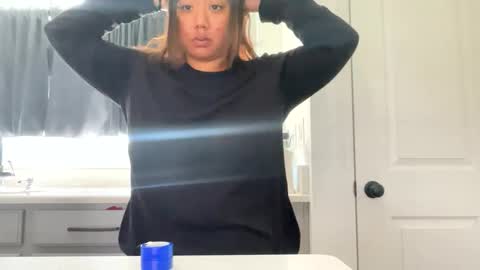 Snapshot of lovellly_ chatting on December 2024 05:15:02 PM Love online show from December 2024 05:15:02 PM