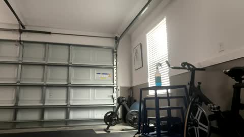 Snapshot of lovellly_ chatting on February 2025 07:58:02 PM Love online show from February 2025 07:58:02 PM