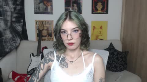 Cassie online show from February 2025 04:54:01 AM