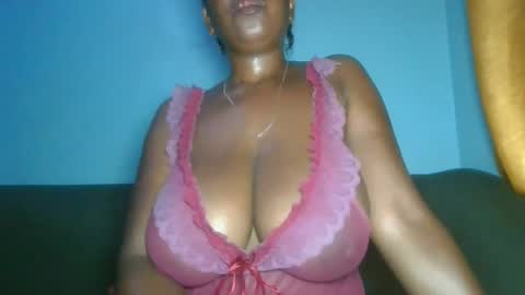 Snapshot of lovely_ebonysweet chatting on April 2026 11:40:02 PM lovely_ebonysweet online show from April 2026 11:40:02 PM