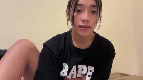 Snapshot of lovely_leah23 chatting on January 2026 11:37:02 AM lovely_leah23 online show from January 2026 11:37:02 AM