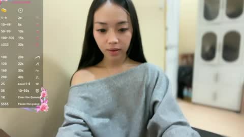 Snapshot of lovely_leah23 chatting on July 2026 11:07:02 PM lovely_leah23 online show from July 2026 11:07:02 PM