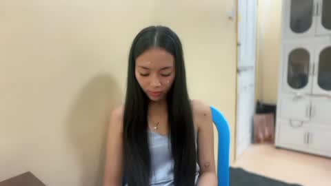 Snapshot of lovely_leah23 chatting on July 2026 09:18:01 PM lovely_leah23 online show from July 2026 09:18:01 PM