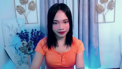 lovely_lianne online show from November 2025 02:50:01 AM