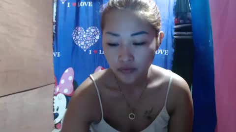 Snapshot of lovely_singlemom chatting on August 2026 10:44:02 PM ask me dear online show from August 2026 10:44:02 PM