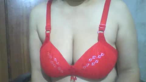 katrina follow me guys online show from October 2025 09:15:01 PM
