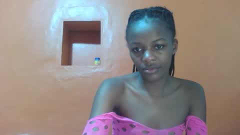 Snapshot of lovely_yvonne chatting on December 2025 06:24:02 PM Lovely yvonne online show from December 2025 06:24:02 PM