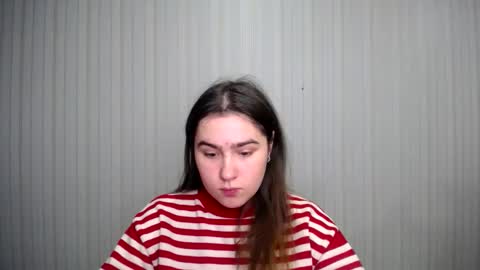 Snapshot of lovelyangel_xx chatting on December 2024 10:54:01 AM lovelyangel_xx online show from December 2024 10:54:01 AM