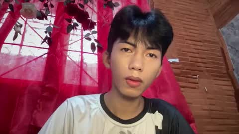 lovelyboy_jm online show from May 2026 01:25:02 AM