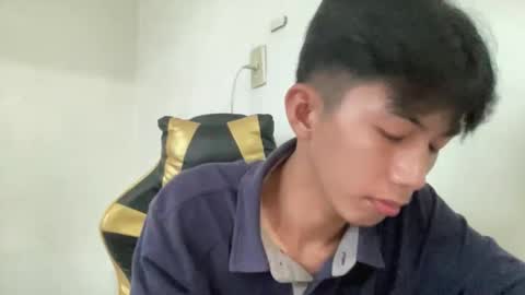 lovelyboy_jm online show from June 2026 03:43:02 AM