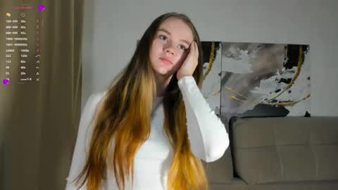 Snapshot of lovelygracee chatting on September 2025 05:15:02 PM lovelygracee online show from September 2025 05:15:02 PM