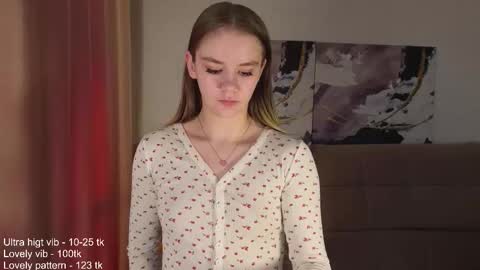 lovelygracee online show from November 2025 01:35:02 PM