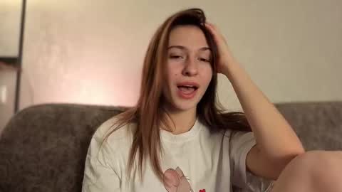 Kate only online show from November 2025 02:06:01 PM