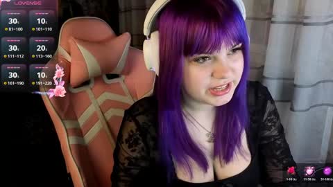 hristie online show from April 2026 09:45:01 PM