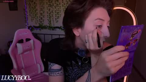 lovelylittlelucyy online show from May 2026 09:49:02 PM