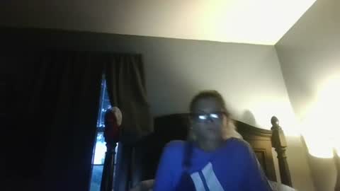 lovelyluna415 online show from June 2026 12:49:01 AM