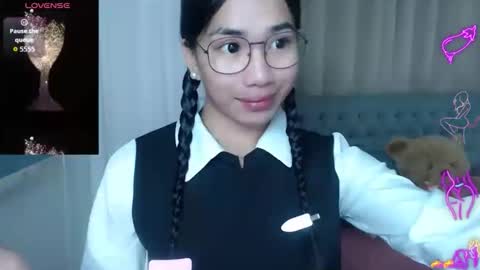 lovelymae18 online show from February 2026 07:29:01 AM