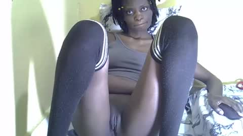 lovelymee2 online show from September 2025 11:10:02 PM