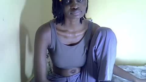 lovelymee2 online show from November 2025 07:35:02 PM