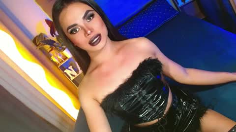 lovelymiss_shyna11 online show from June 2026 11:13:02 AM