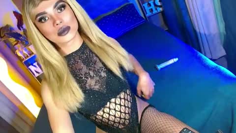 lovelymiss_shyna11 online show from June 2026 07:56:01 PM
