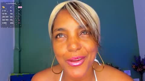 Snapshot of lovelynickyy chatting on February 2025 01:24:01 PM Nicky online show from February 2025 01:24:01 PM