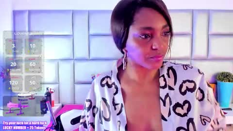 Snapshot of lovelynickyy chatting on October 2025 01:08:02 PM Nicky online show from October 2025 01:08:02 PM