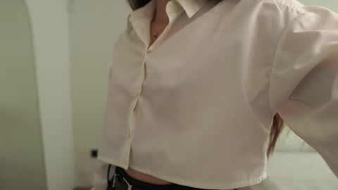 kim online show from February 2026 12:08:01 PM