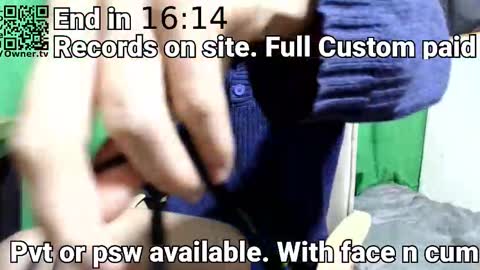 Snapshot of lovelyowner chatting on December 2025 11:18:01 AM .com online show from December 2025 11:18:01 AM