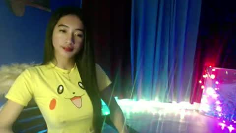 lovelypetite143 online show from March 2026 05:18:01 PM