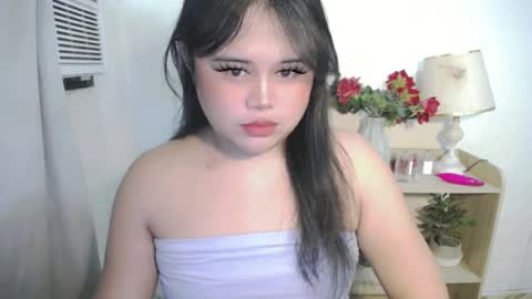Snapshot of lovelypinaychubsx chatting on July 2026 07:33:01 AM lovely online show from July 2026 07:33:01 AM