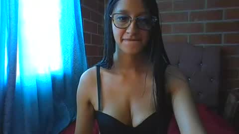 Snapshot of lovelysexxx_ chatting on June 2026 09:05:02 PM Tiffany online show from June 2026 09:05:02 PM