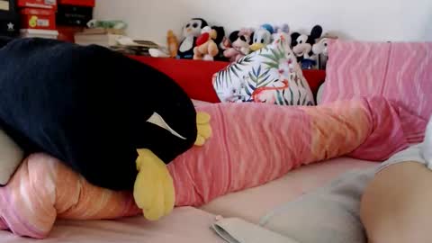 lovelywoman22 online show from February 2026 07:01:02 AM