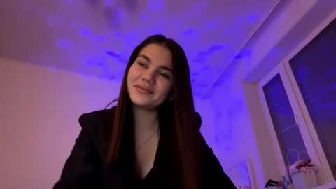 Snapshot of lovelyy_lovely chatting on November 2025 02:28:01 PM Kalie online show from November 2025 02:28:01 PM