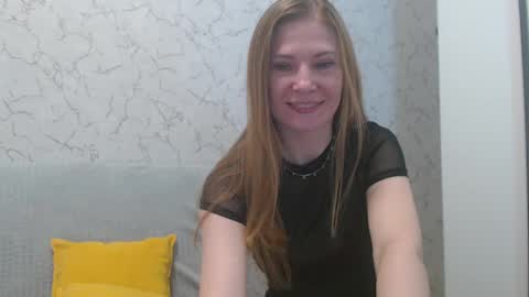 Snapshot of lovepeanutgirl chatting on February 2025 12:13:02 PM Mary Love online show from February 2025 12:13:02 PM